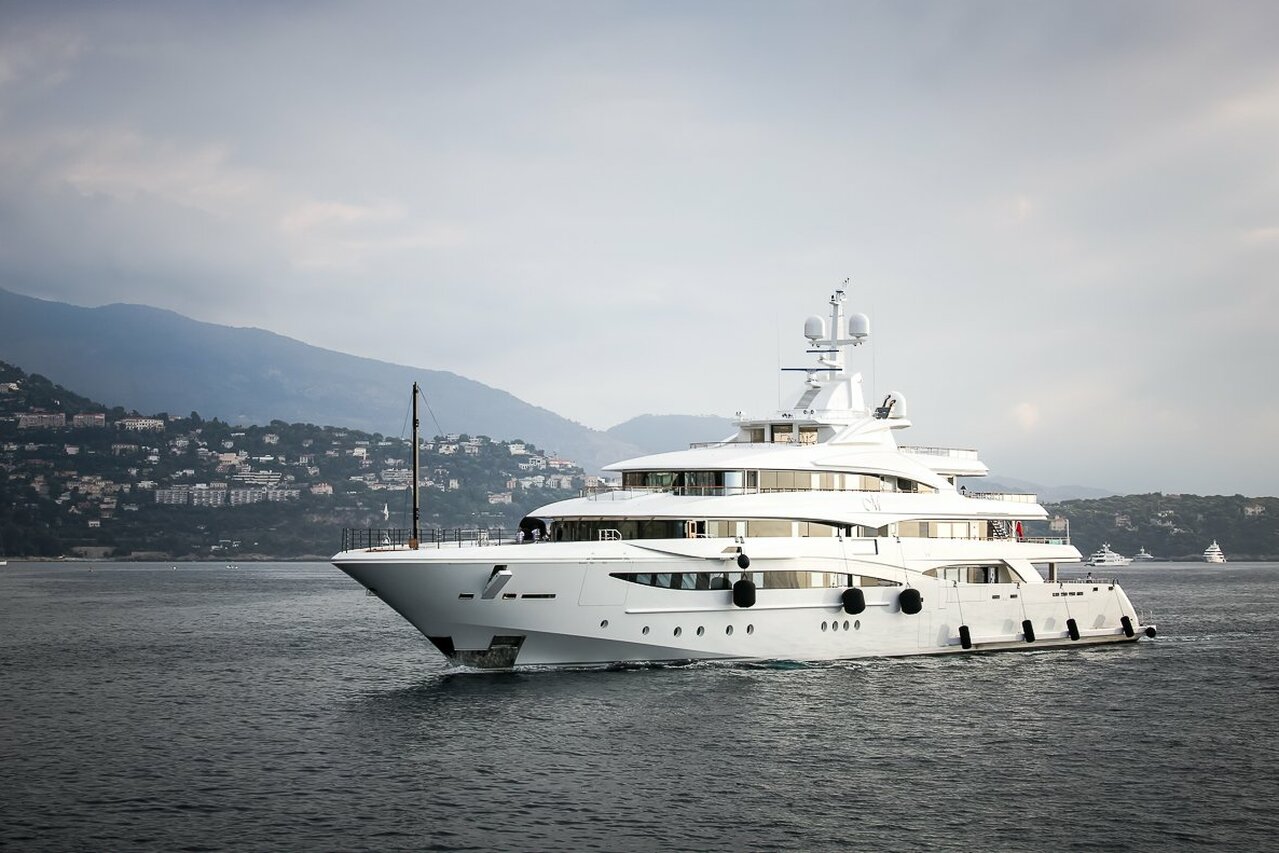 yacht Mimtee – 79m – CRN – Najib Mikati