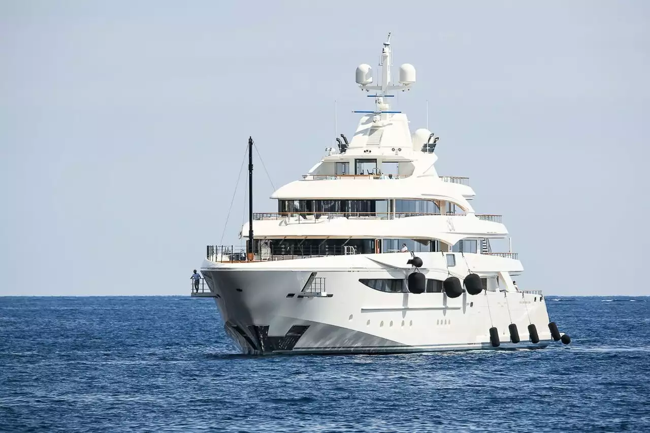 yacht Mimtee – 79m – CRN – Najib Mikati