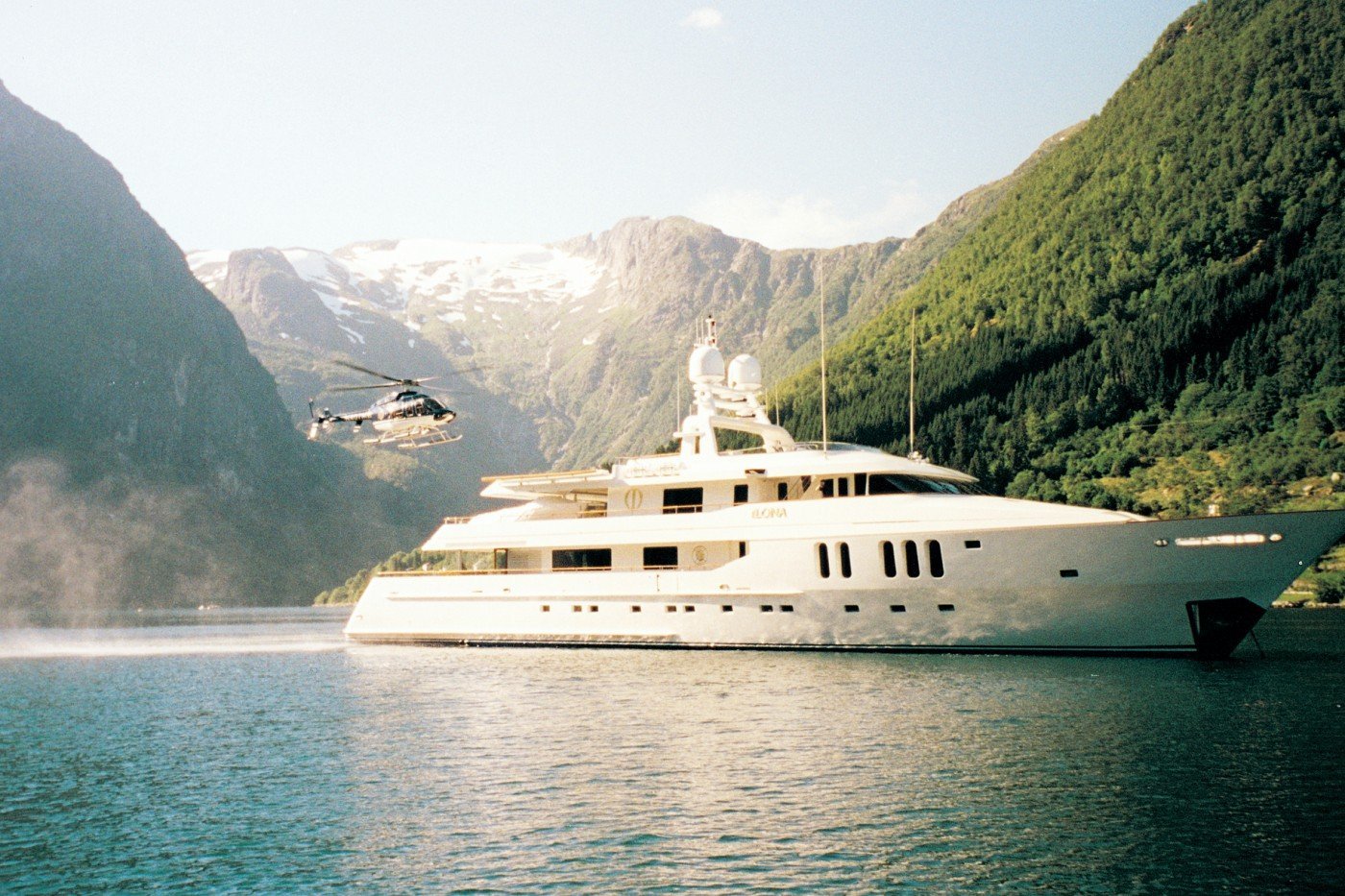 MOATIZE Yacht • Pendennis • 1999 • Besitzer Michael O'Keeffe