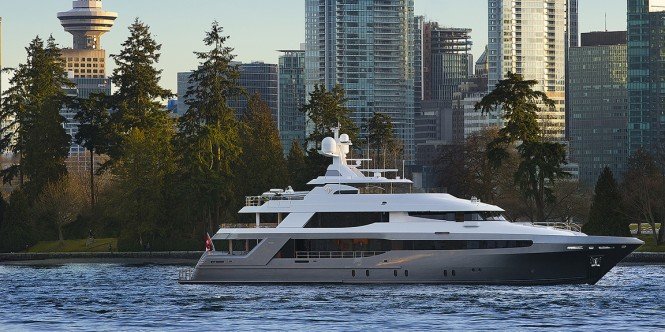 MUCHOS MAS Yacht • Crescent • 2017 • Propriétaire Juan Carlos Mas