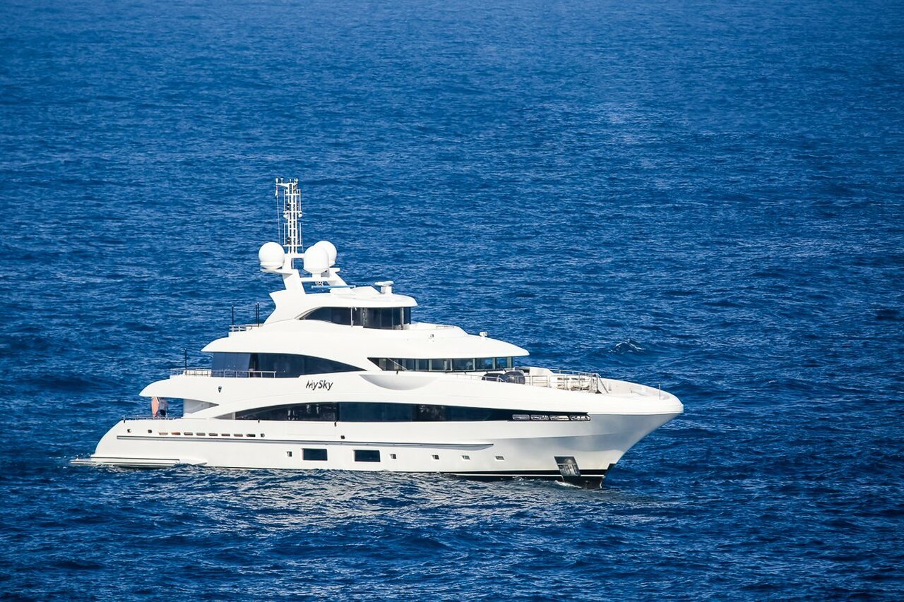 yacht My Sky – 51m – Heesen - owner Igor Kesaev