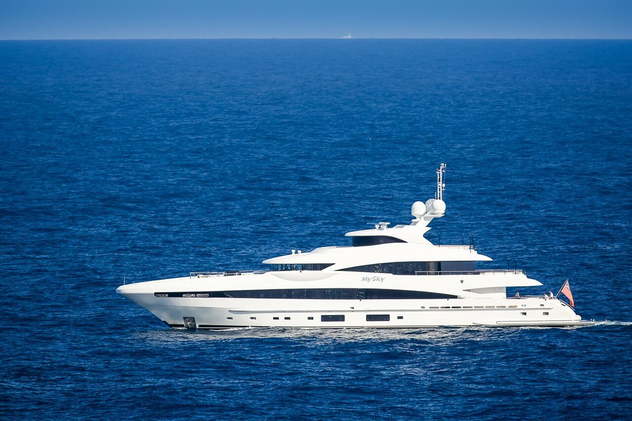 yacht My Sky – 51m – Heesen - owner Igor Kesaev