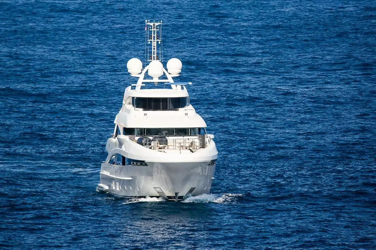iate My Sky – 51m – Heesen - proprietário Igor Kesaev