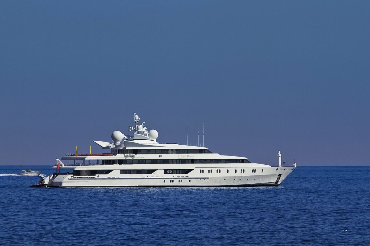 H3 Yacht • Oceanco • 2000 • مالكه وليد بن إبراهيم