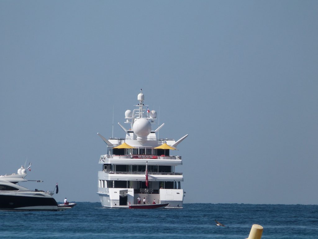 H3 Yacht • Oceanco • 2000 • propriétaire Waleed bin Ibrahim