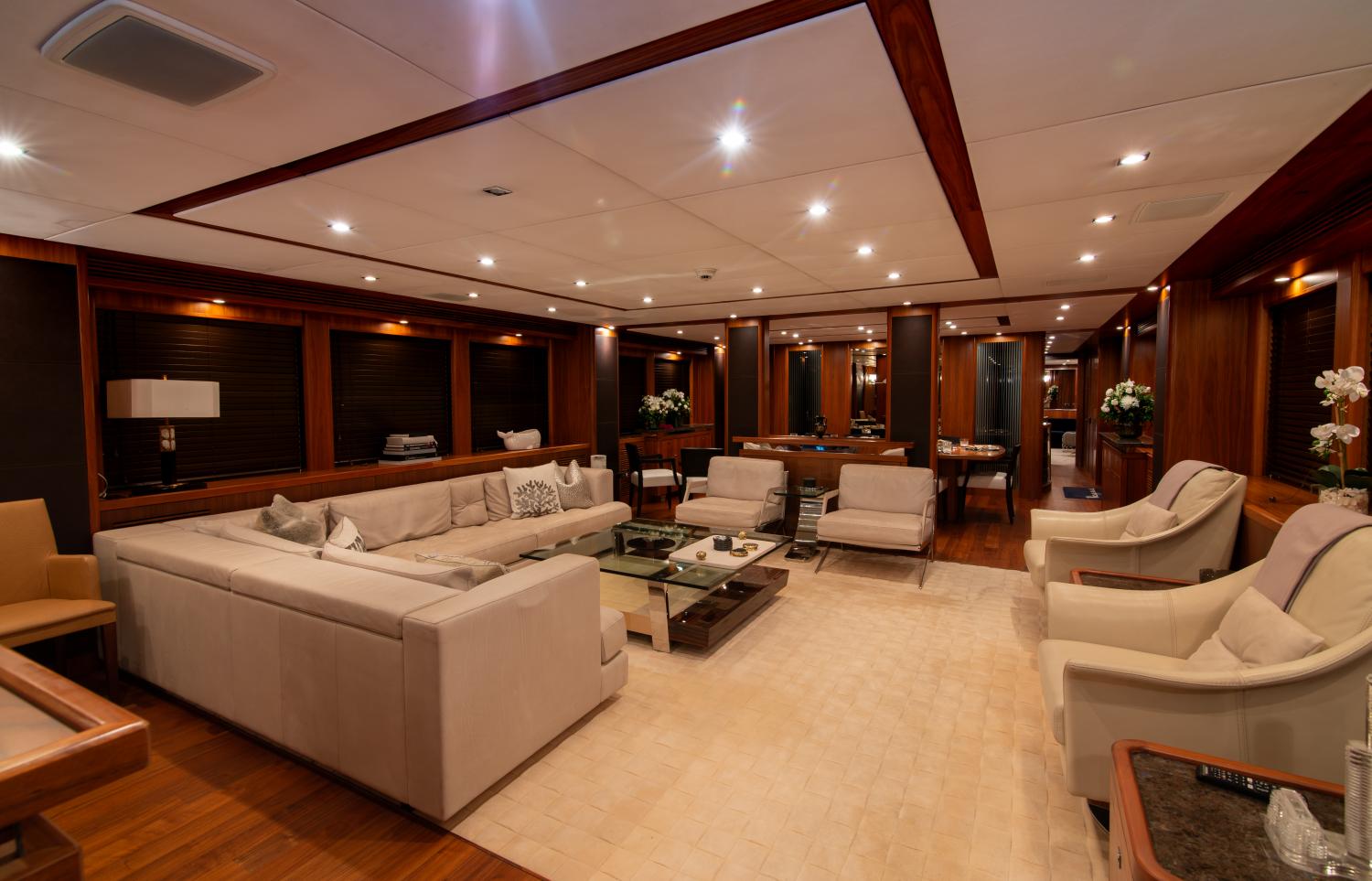 yacht Nancy Jean intérieur 