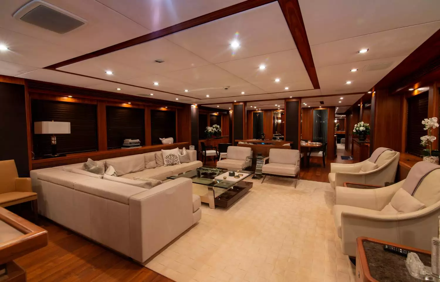 interno dell'yacht Nancy Jean 