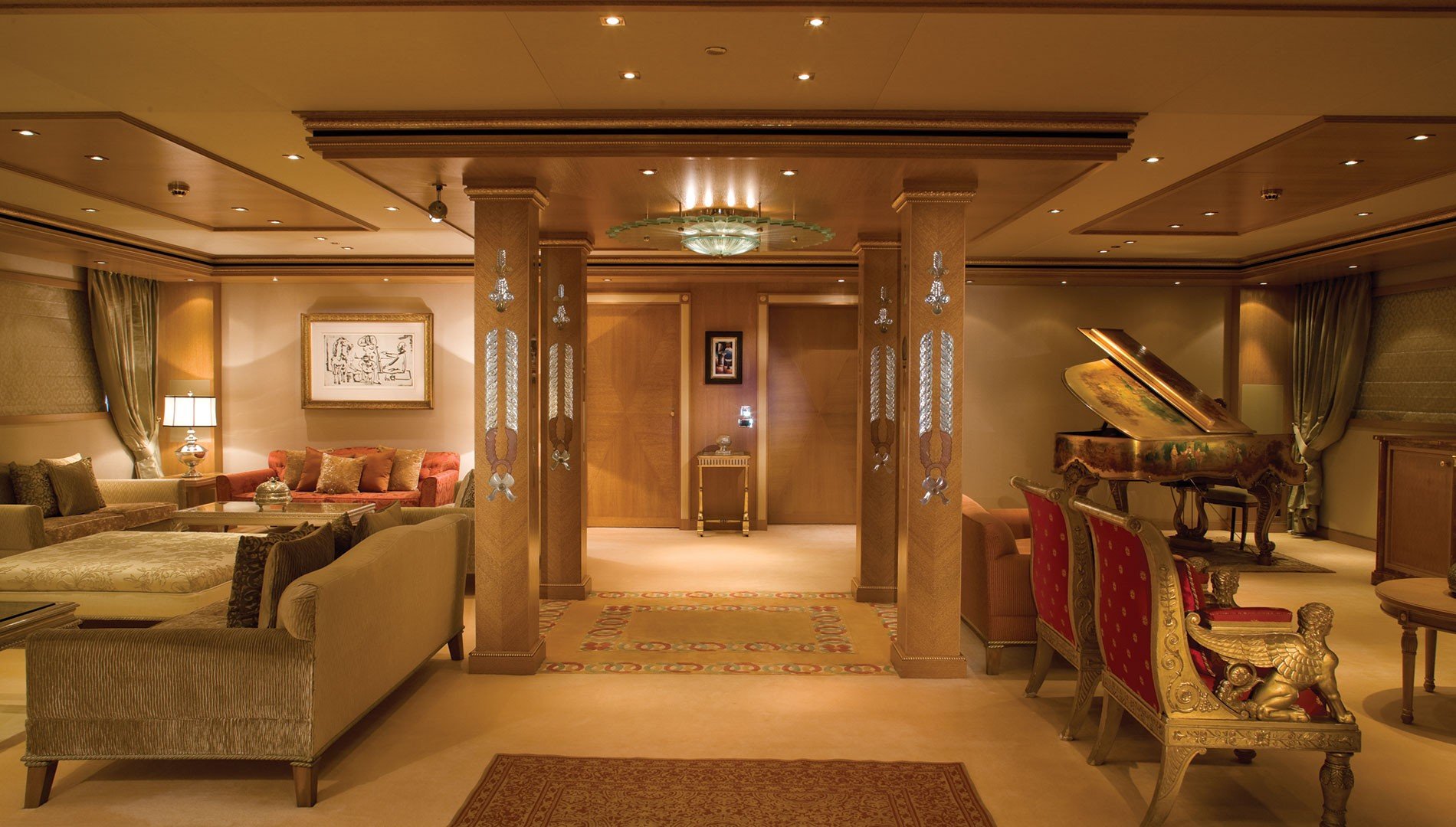 yacht H3 interior