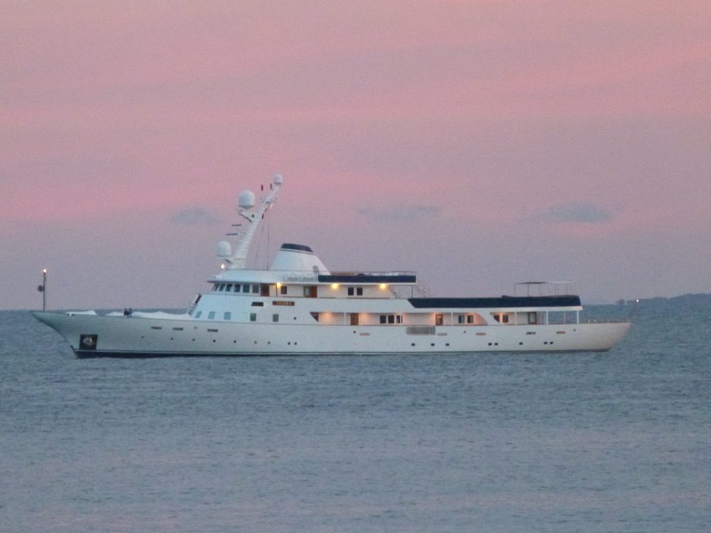 PALOMA Yacht • Ishikawajima-Harima • 1965 • Propriétaire Vincent Bolloré