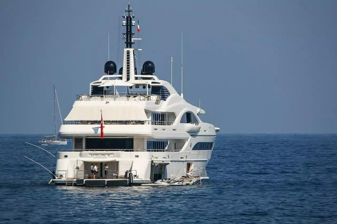 Quantum of Solace Yacht • Proteksan Turquoise • 2012 • owner John Staluppi