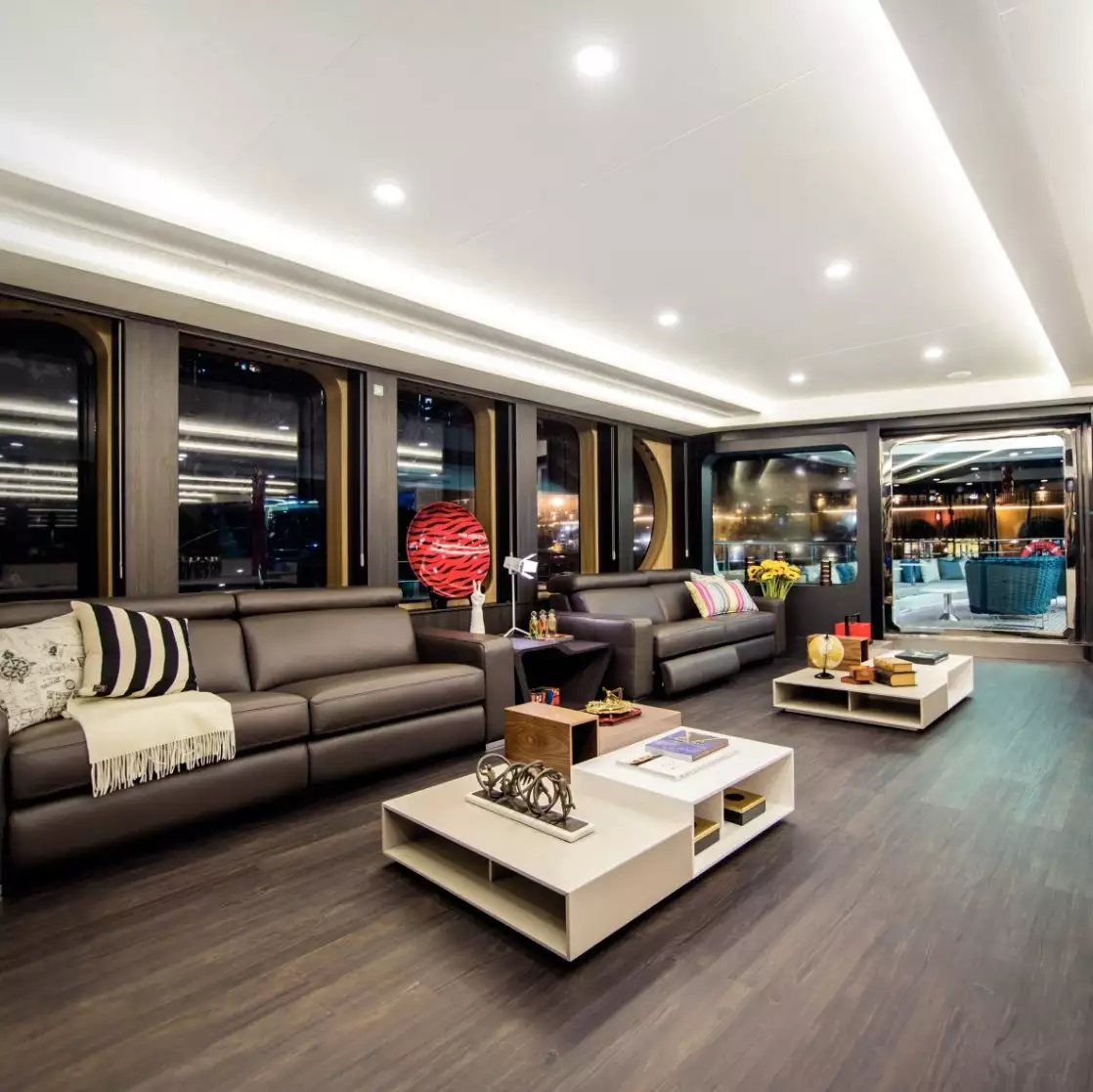 interno dello yacht Saluzi 