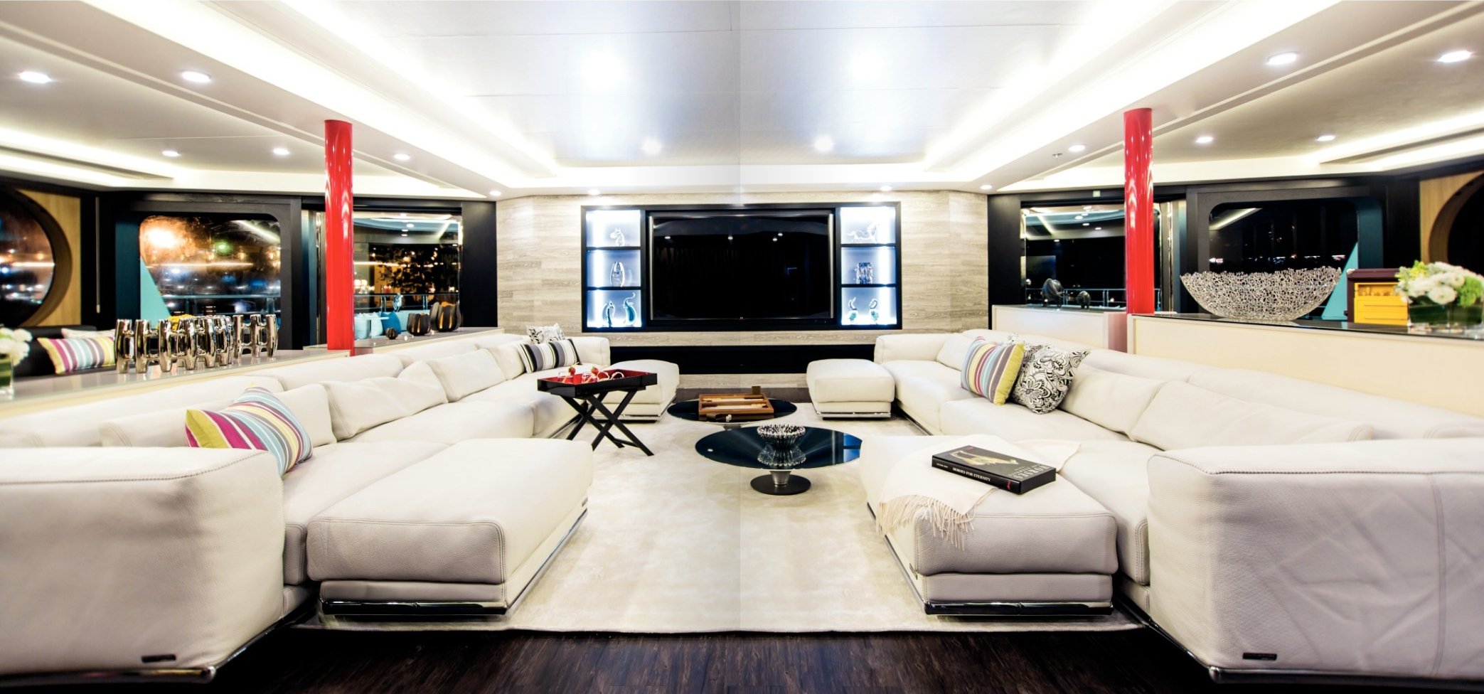 yacht Saluzi intérieur 