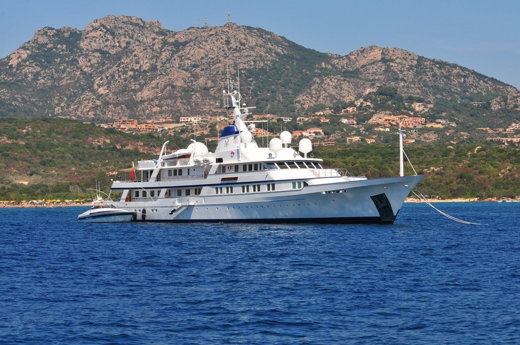 яхта Sanoo – Feadship – 1979 – Омар Кутайба Алганим