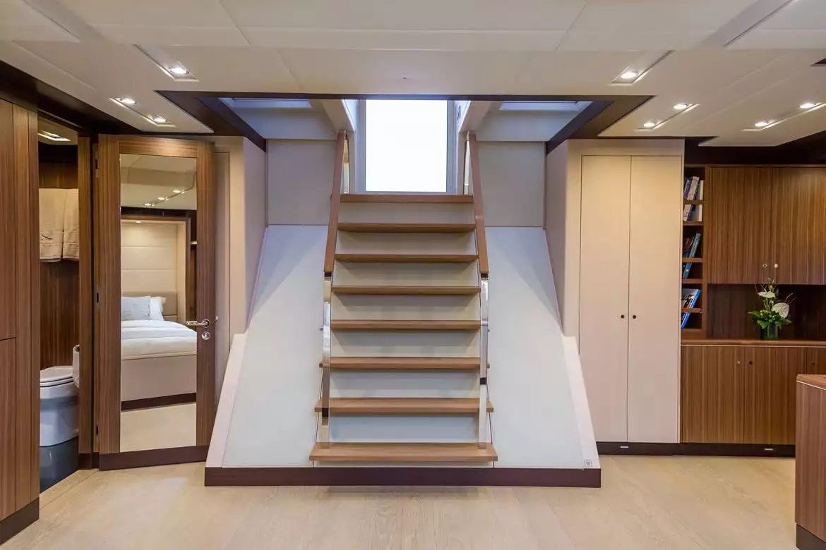 interno dell'yacht Sea Eagle