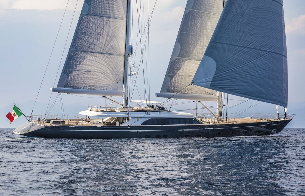 SEVEN Yacht • Perini Navi • 2017 • المالك إنيو دوريس