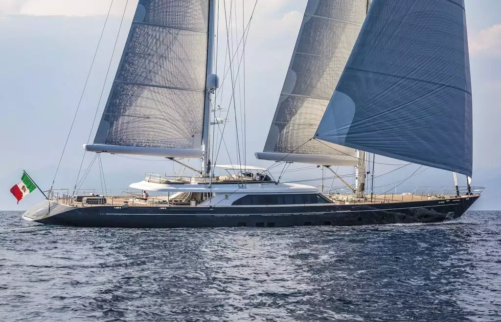 Yate SEVEN • Perini Navi • 2017 • Propietario Ennio Doris