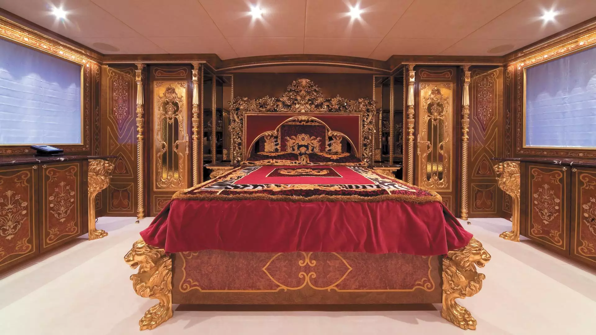 interior do iate Shtandarte