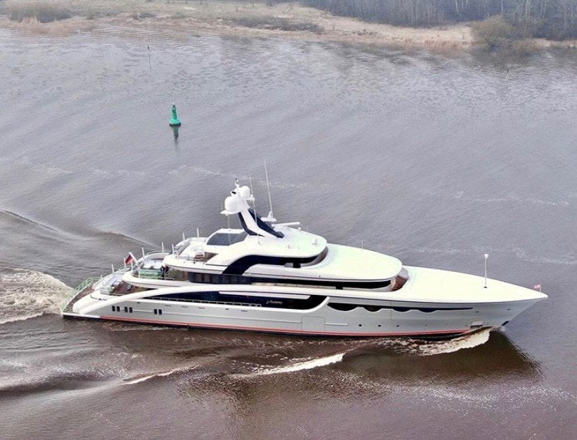 starlust yacht