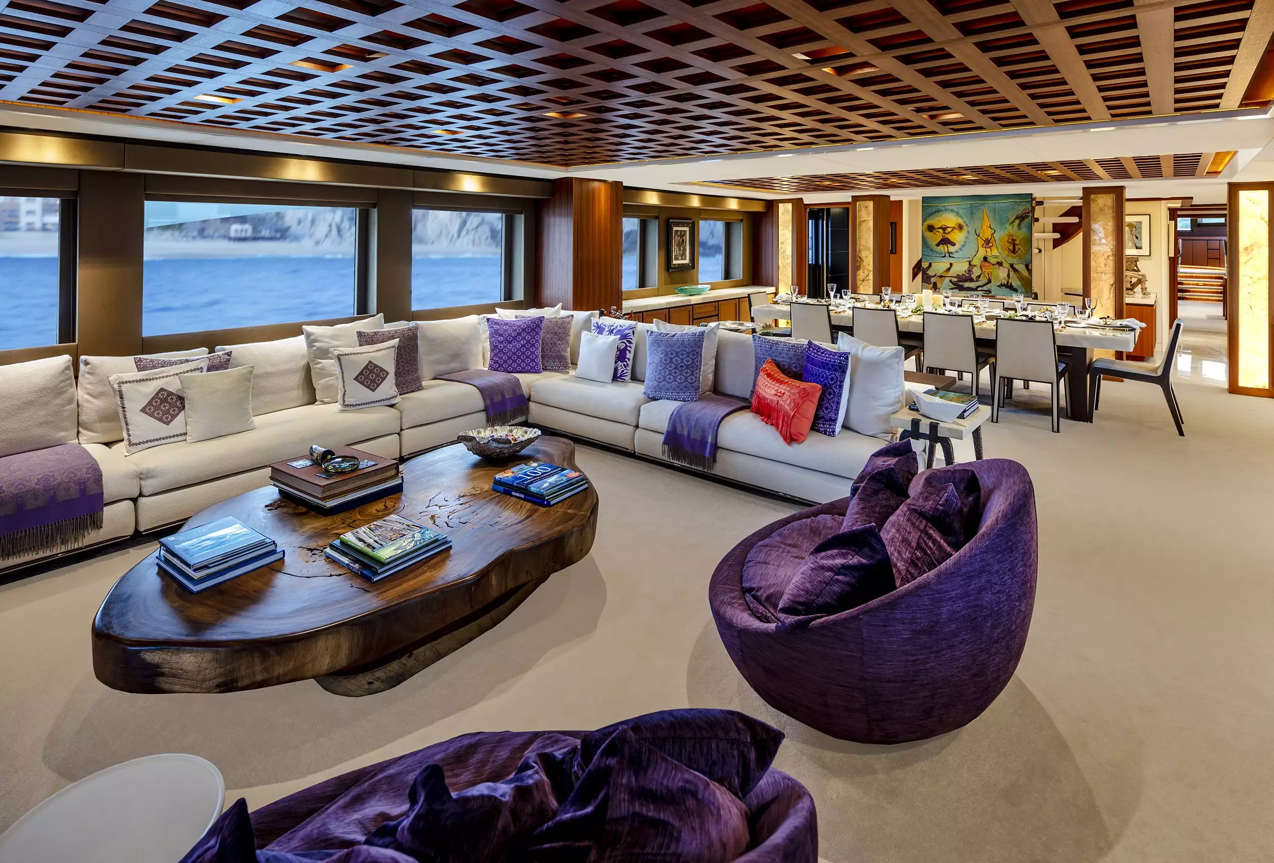 Intérieur du yacht Trinity Tsumat