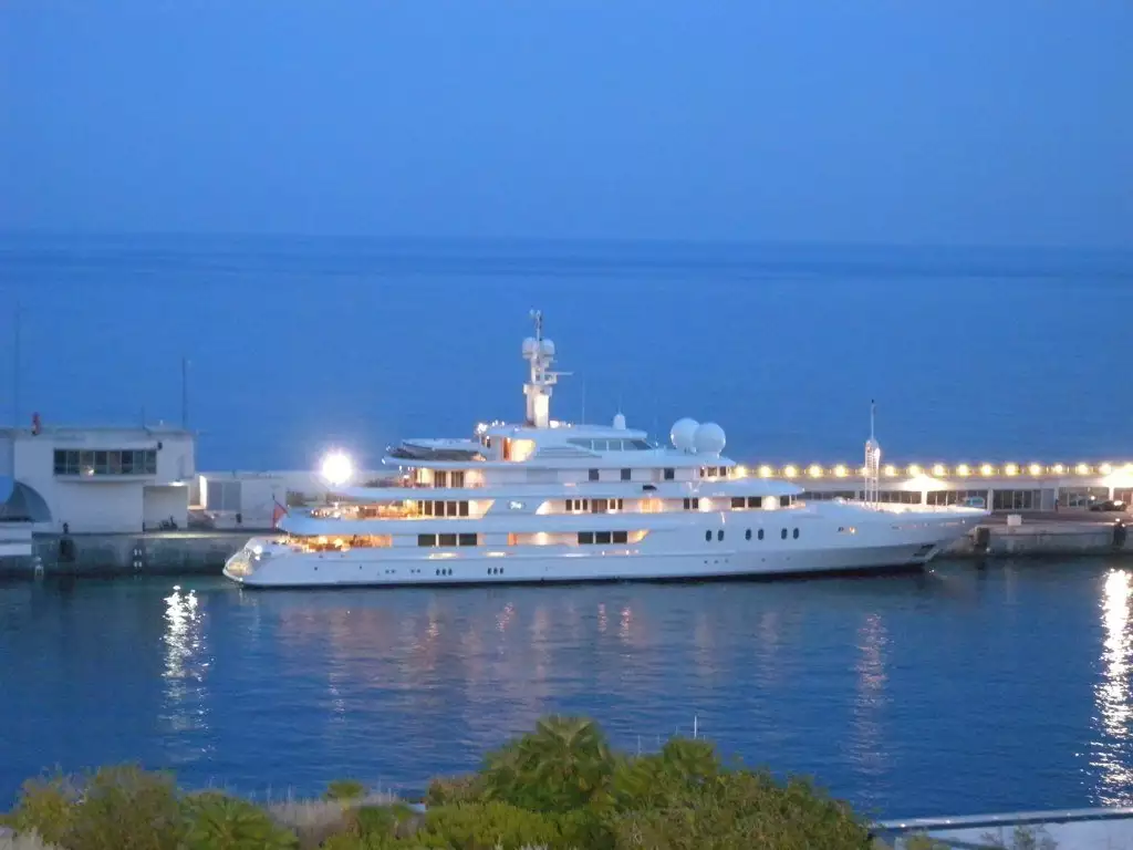 TUEQ Yacht • Van Der Giessen • 2006 • Propriétaire King Salman of Saudia Arabia