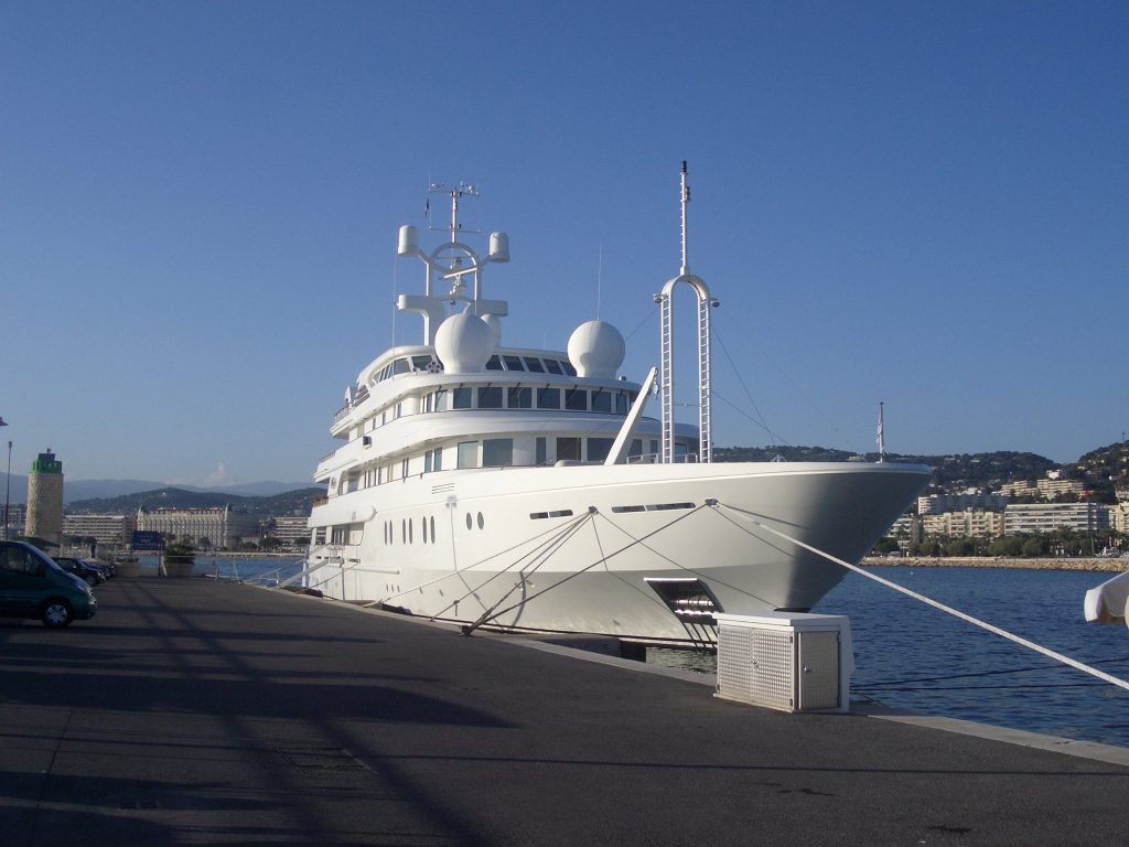 TUEQ Yacht • Van Der Giessen • 2006 • Sahibi Suudi Arabistan Kralı Salman