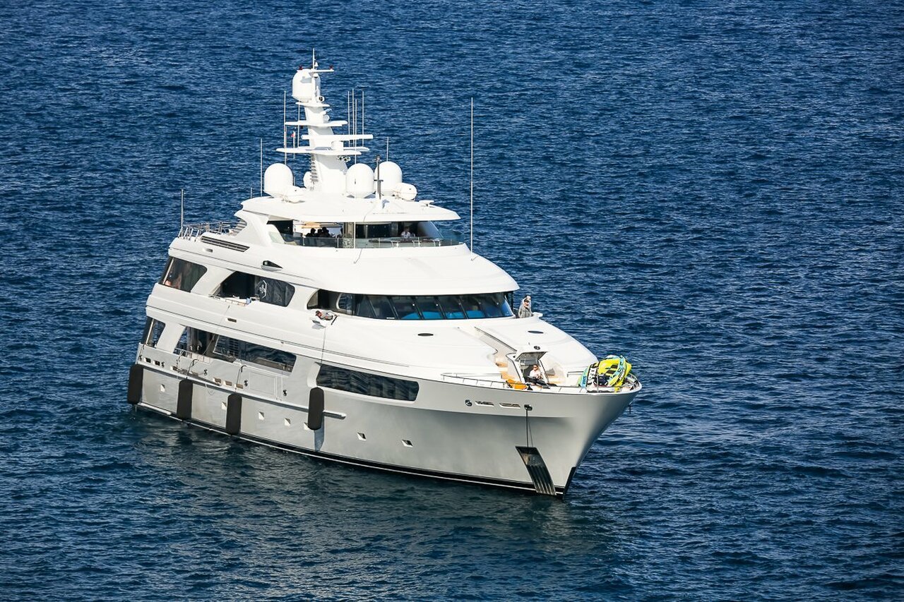 VICTORIA DEL MAR Yacht • Delta Marine • 2006 • Proprietario John Miller