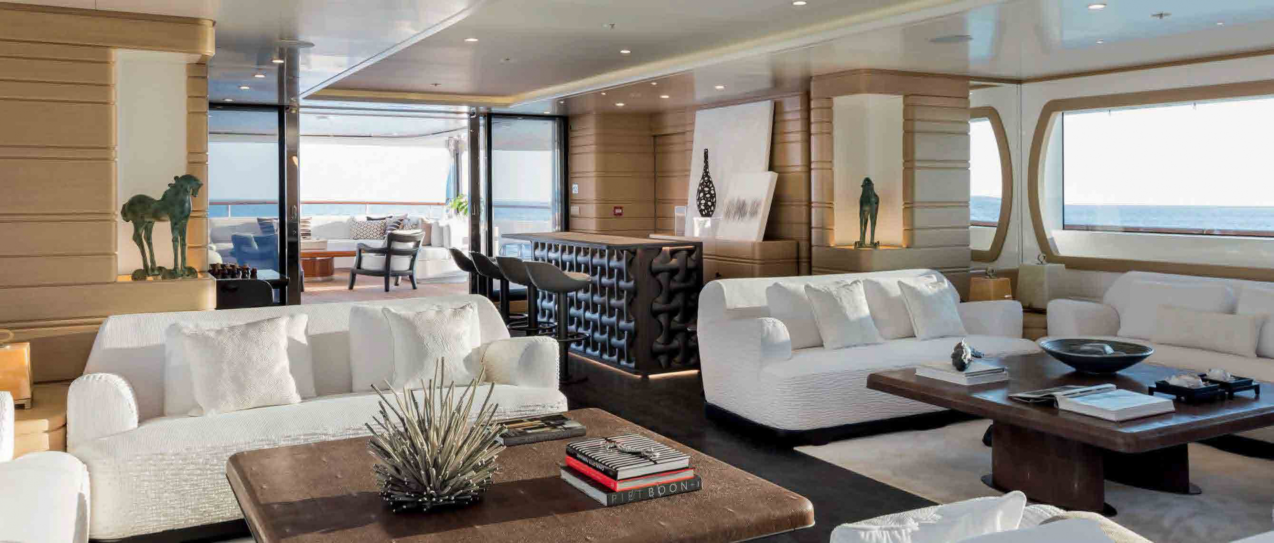 yacht Nina Lu intérieur