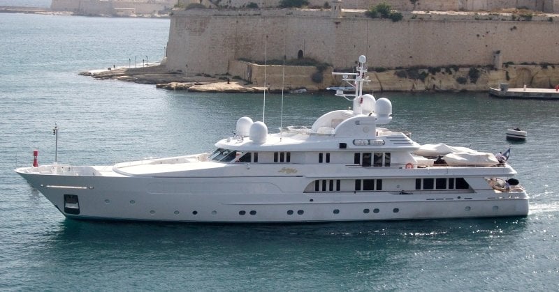 MY LADY Yacht • My Lady • Hakvoort • 1994 • Propriétaire Lord Ashcroft de Chichester