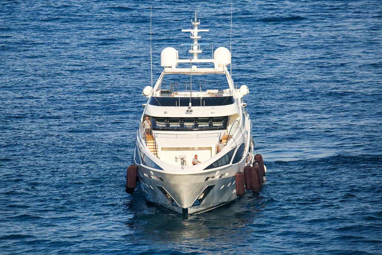 Africa - 47m - Benetti - Toni Fingerroos