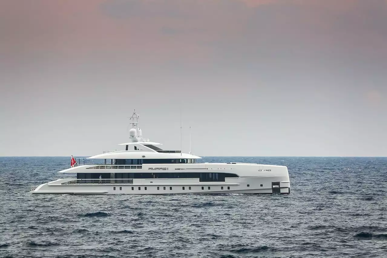 yat Amare II – Heesen – 2020 – Ola Rollen 