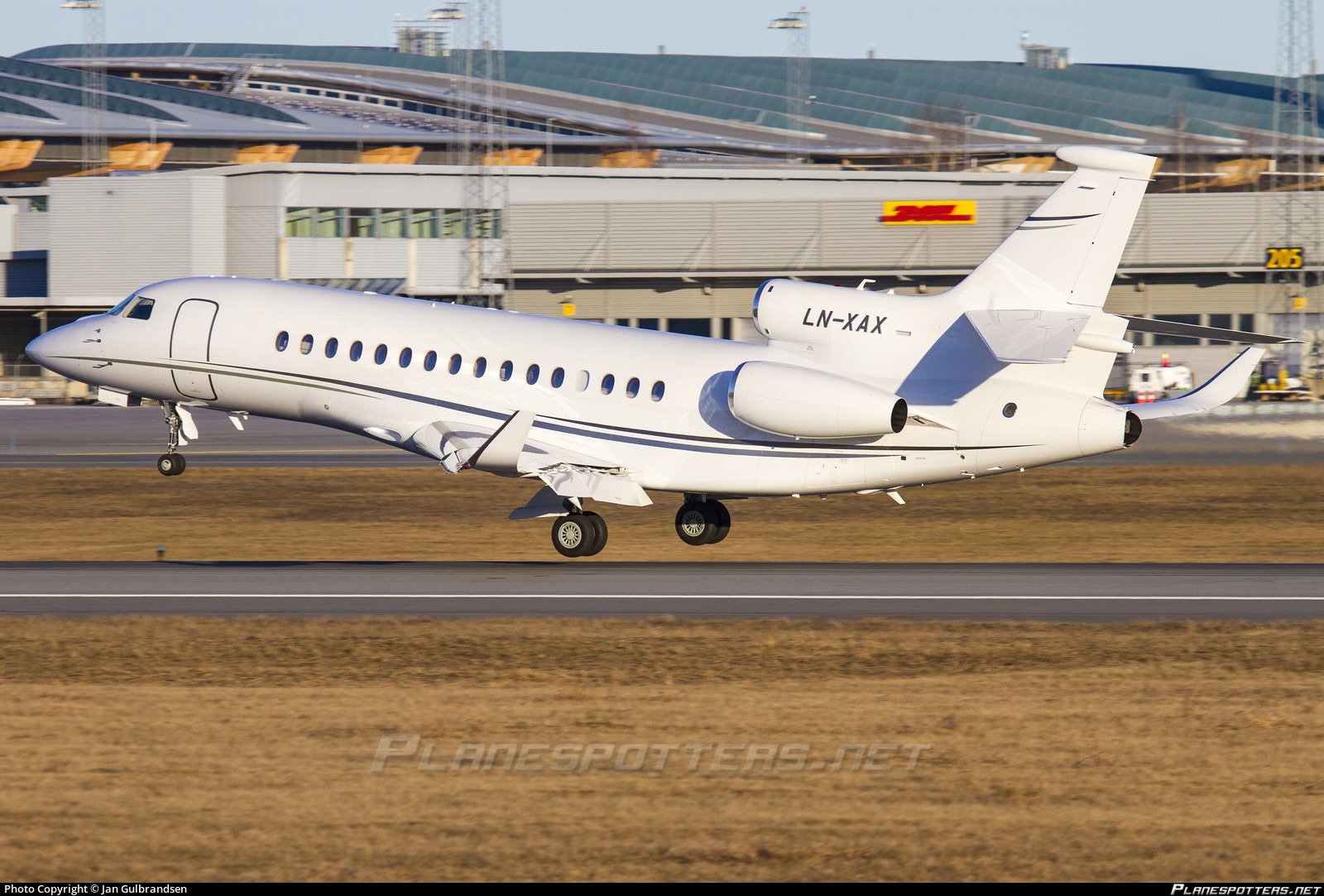 LN-XAX Falcon 8X Кьелл Инге Рокке