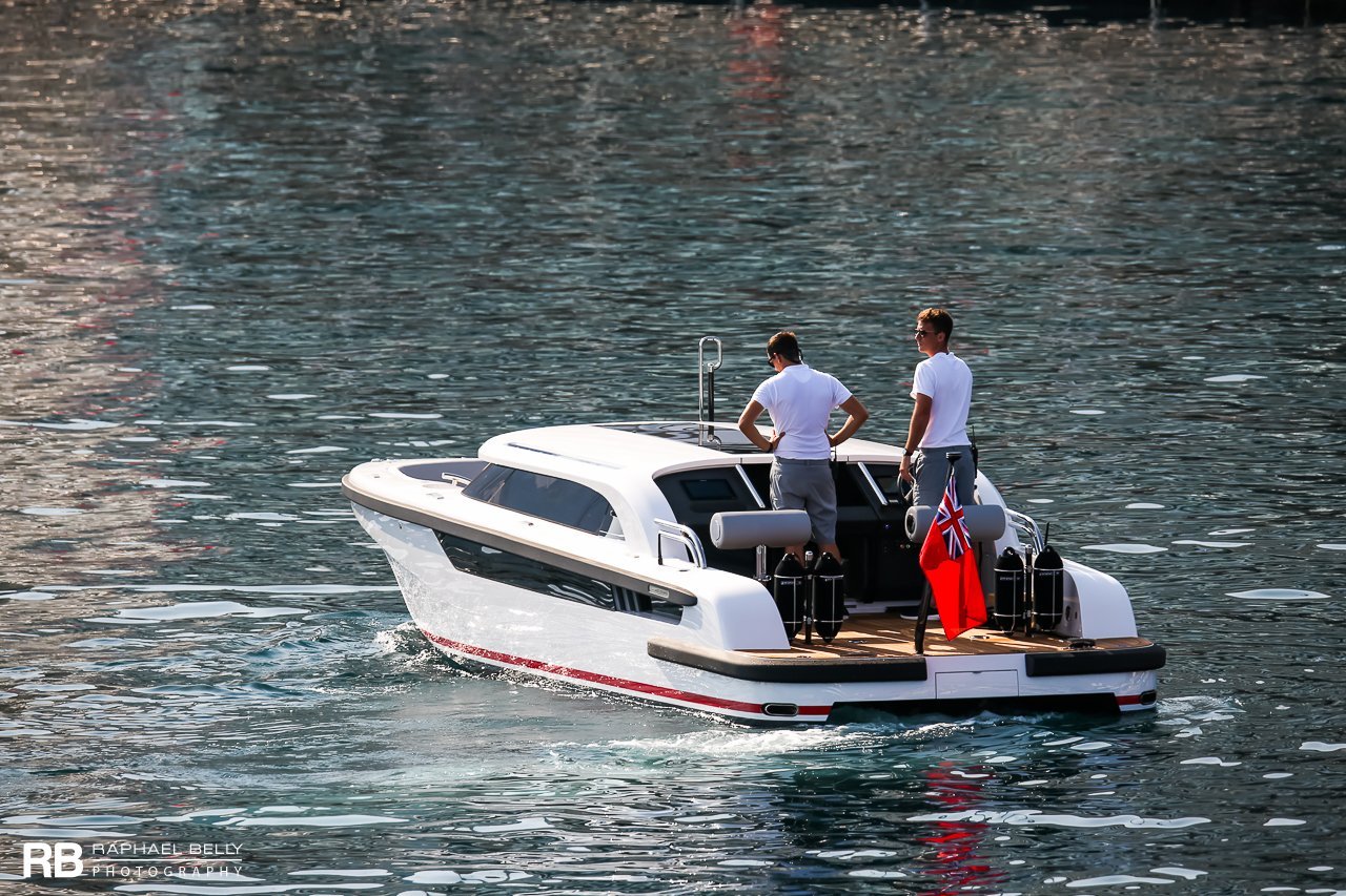 Tender To Sixth Sense yacht (Limousine) – 9,6m – Pascoe International