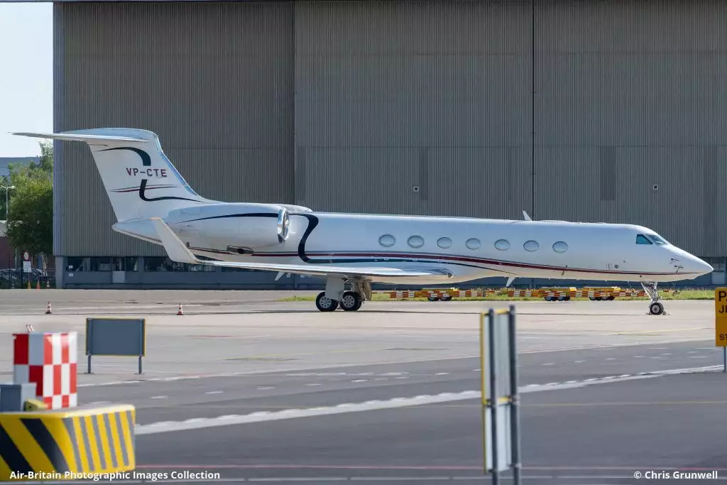 VP-CTE Gulfstream G550 Karen Lo