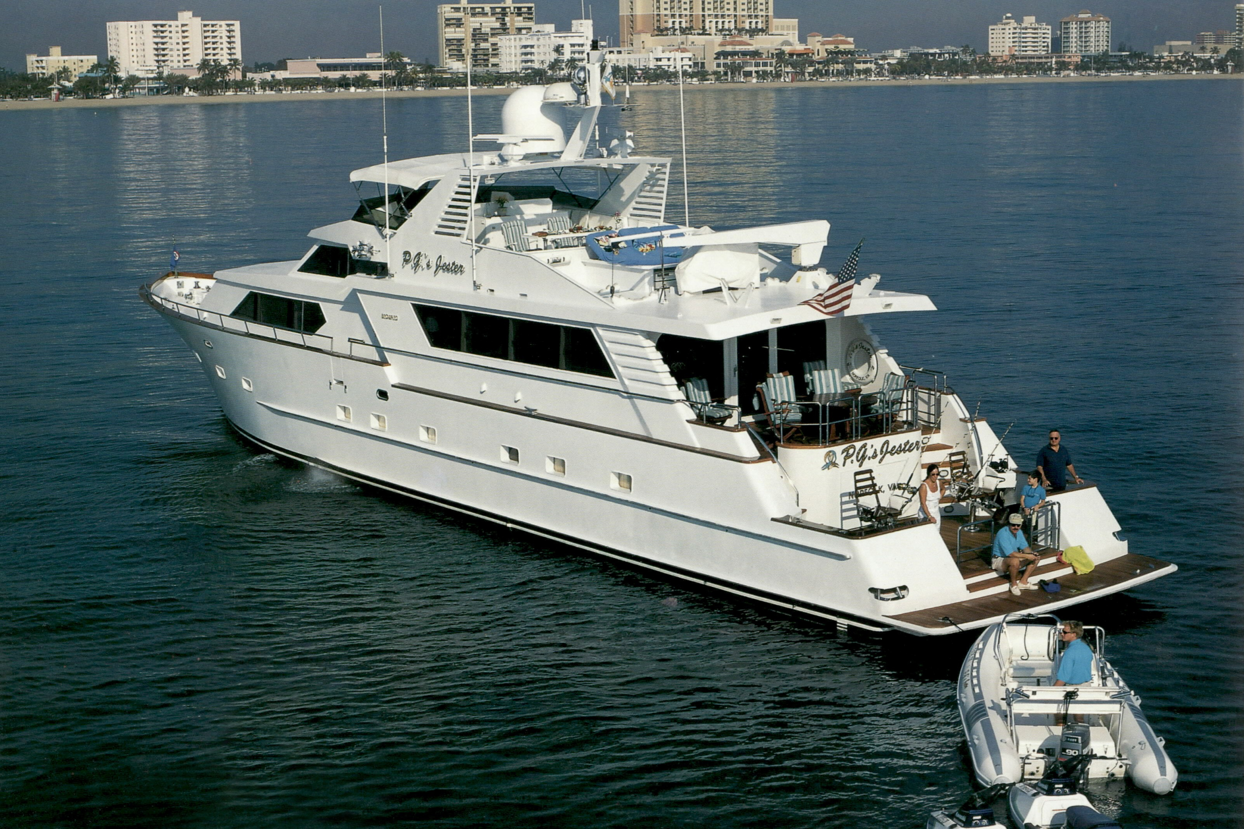 charter yacht SUMMER SPLENDOR – Broward – 1990