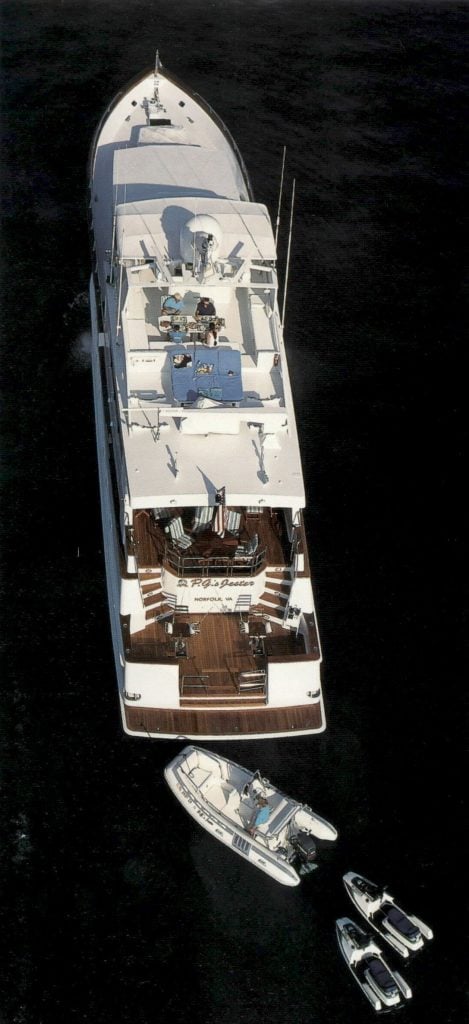 charter yacht SUMMER SPLENDOR – Broward – 1990