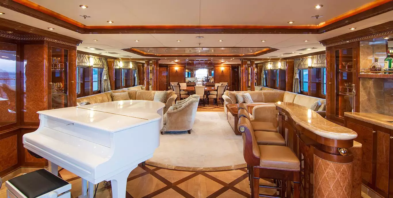 yacht AE CAP D ANTIBES interior