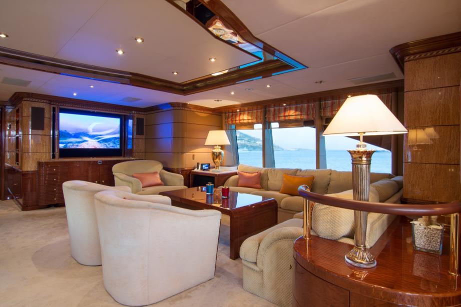 yacht AE CAP D ANTIBES interior
