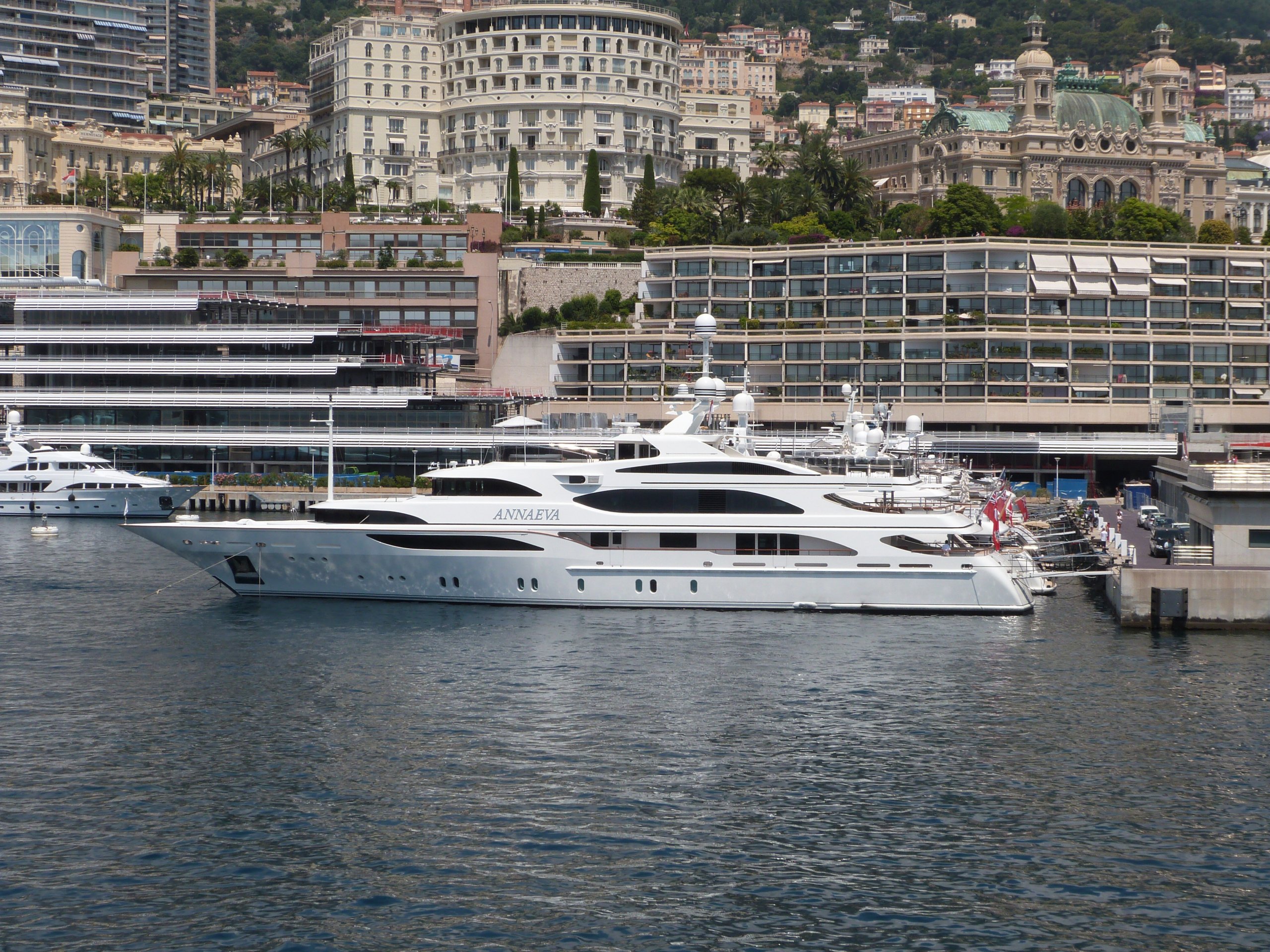 yat AE Cap D'Antibes – Benetti – 2007 – Harry Vafias 