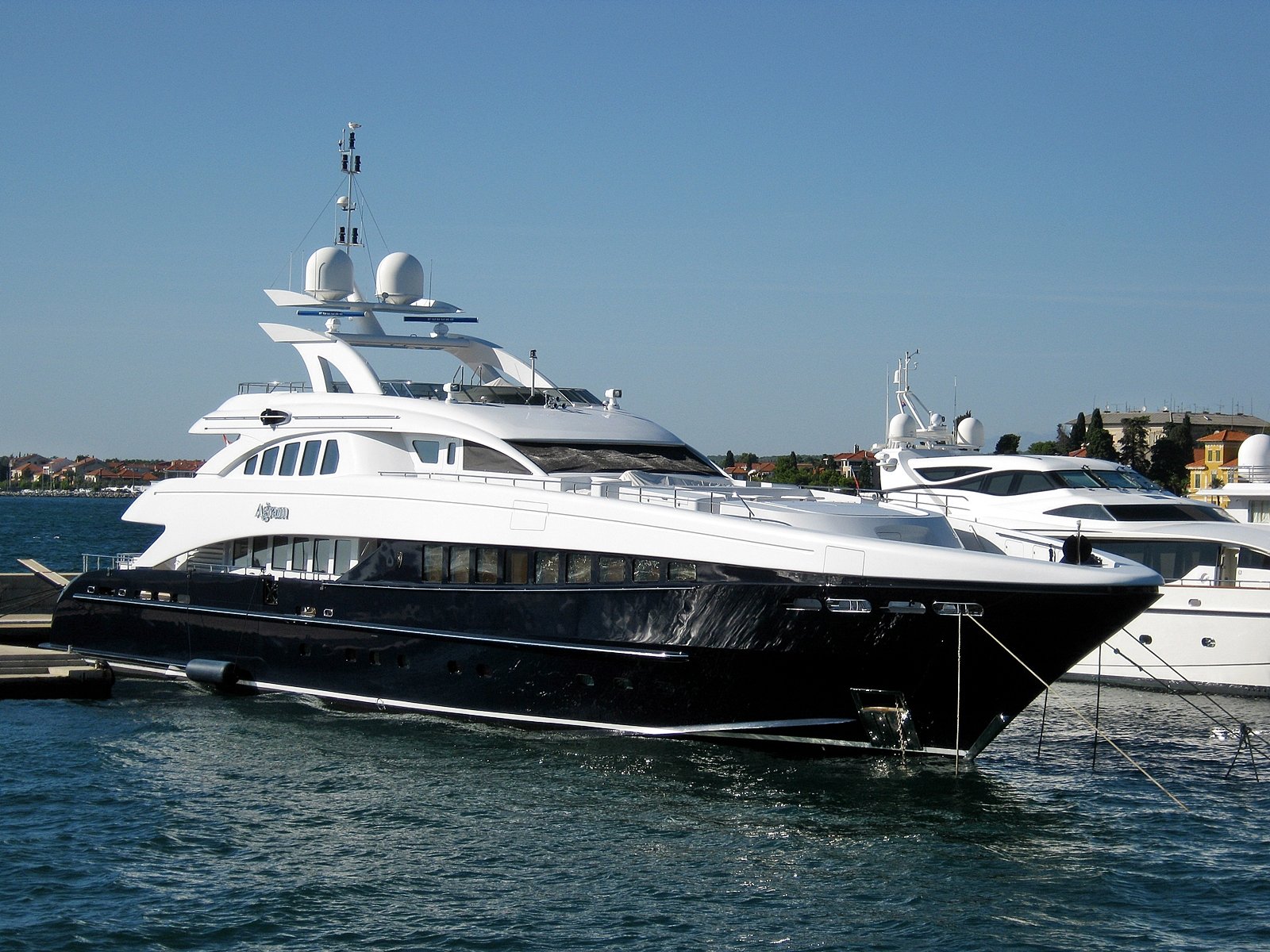 yacht AGRAM – Heesen – 2008 – Dubravko Grgic