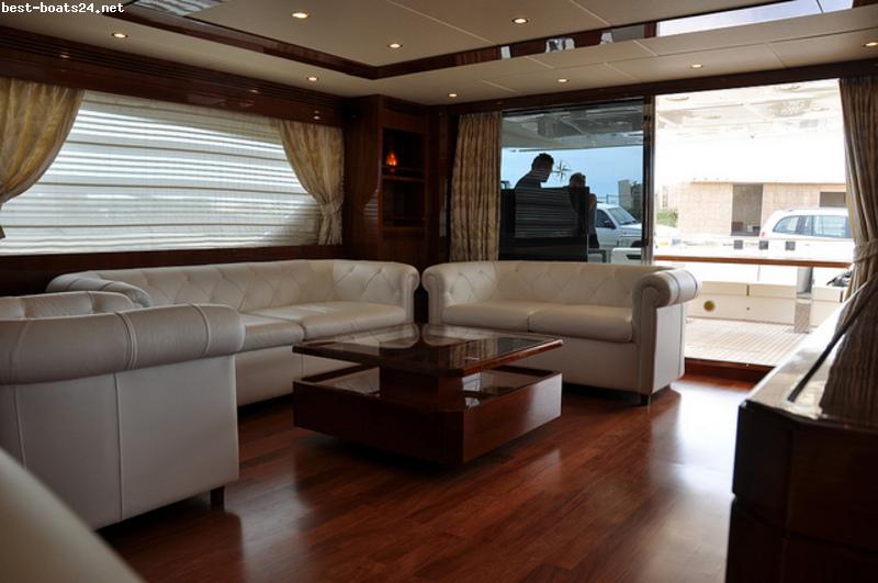 yacht ALPA interior