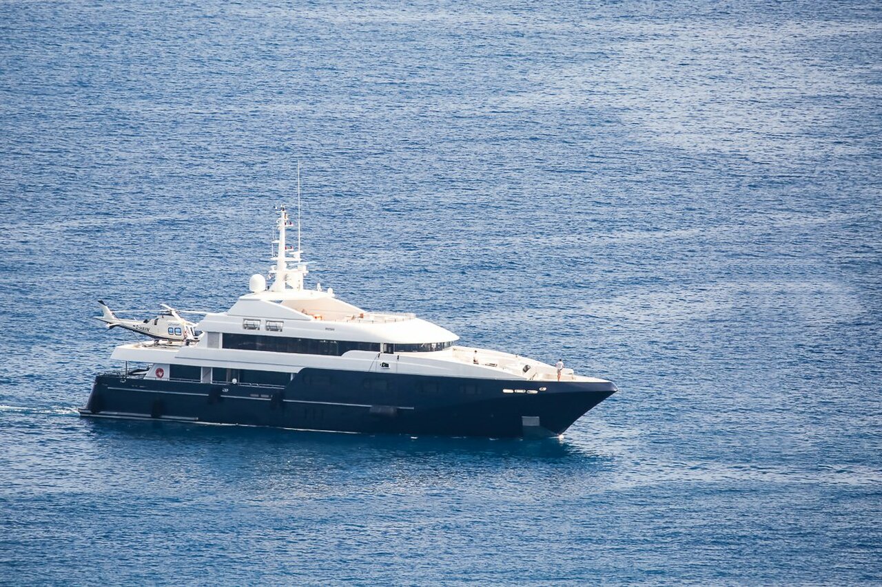 Yacht AVANGARD II – 2008 – Cyril Minovalov