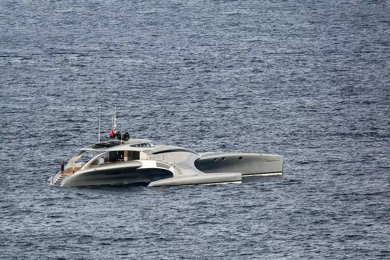 яхта Adastra – 42,5м – McConaghy Boats – Энтони Марден
