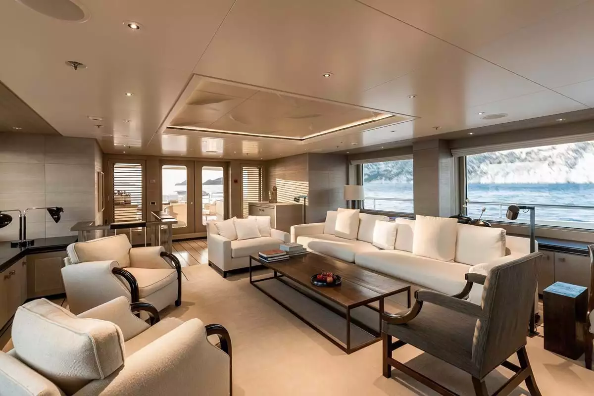 yacht Addiction interior 