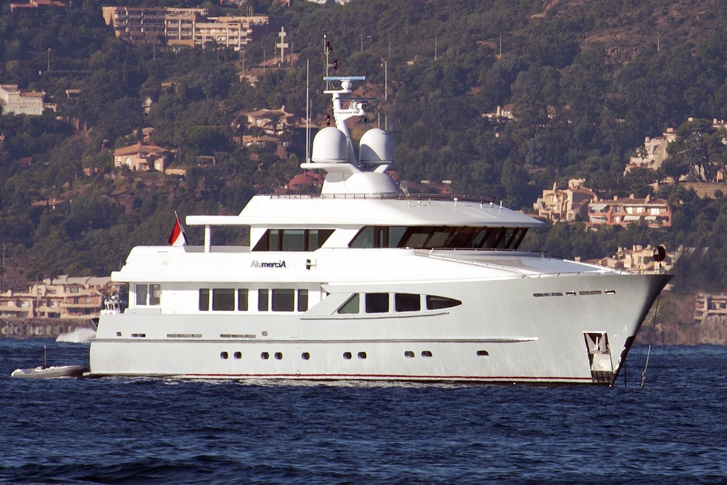 yacht Alumercia (Inattendu) – Heesen – 2001 – Marinus Boers