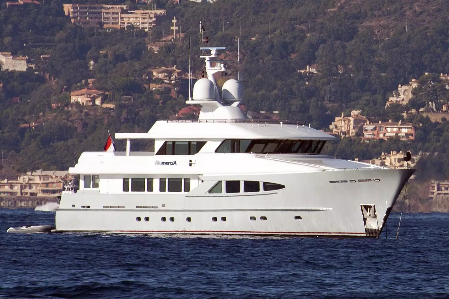 yacht Alumercia (Unexpected) – Heesen – 2001 – Marinus Boers