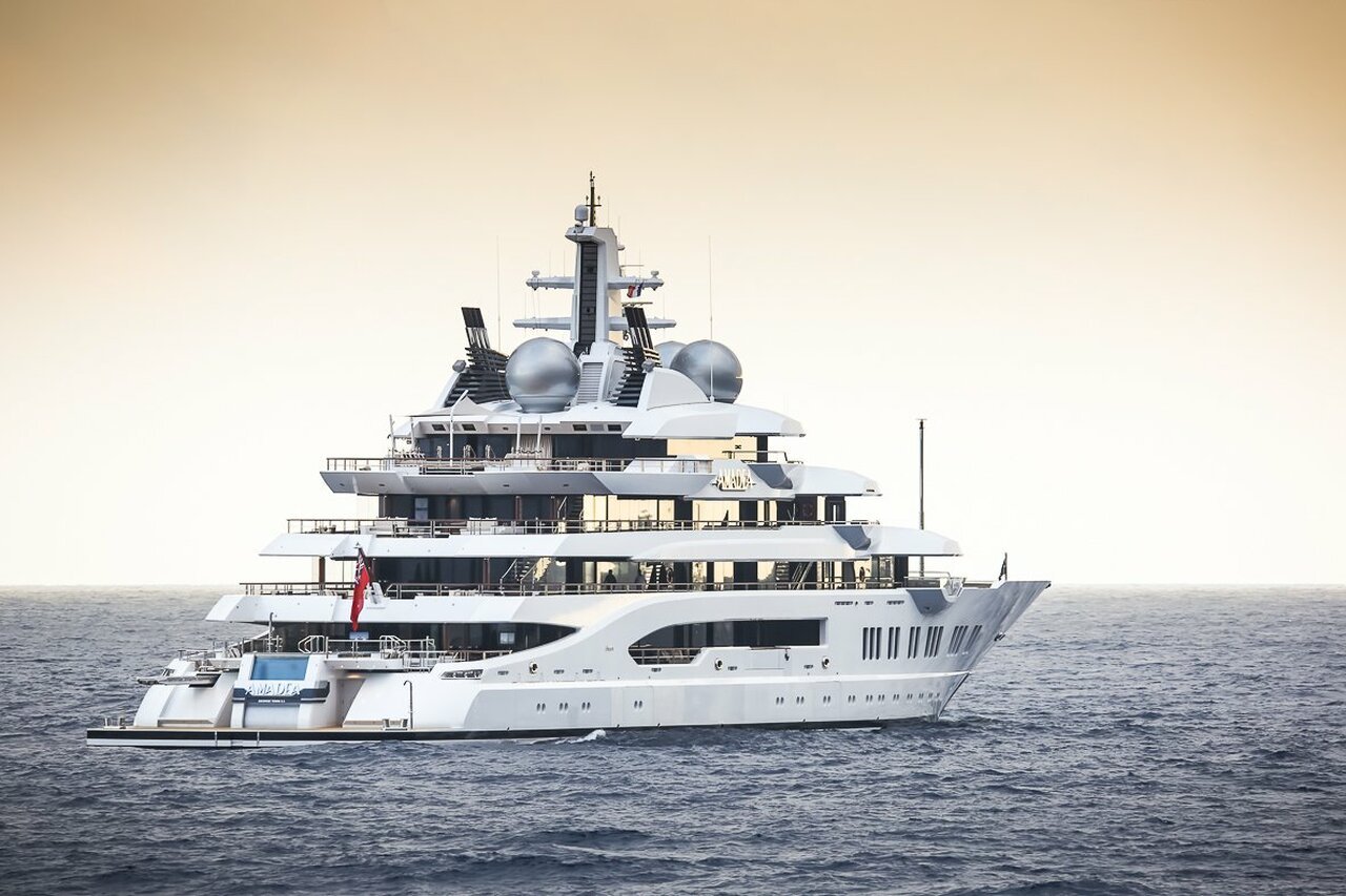 AMADEA Yacht • Lurssen • 2017 • Proprietario Suleiman Kerimov