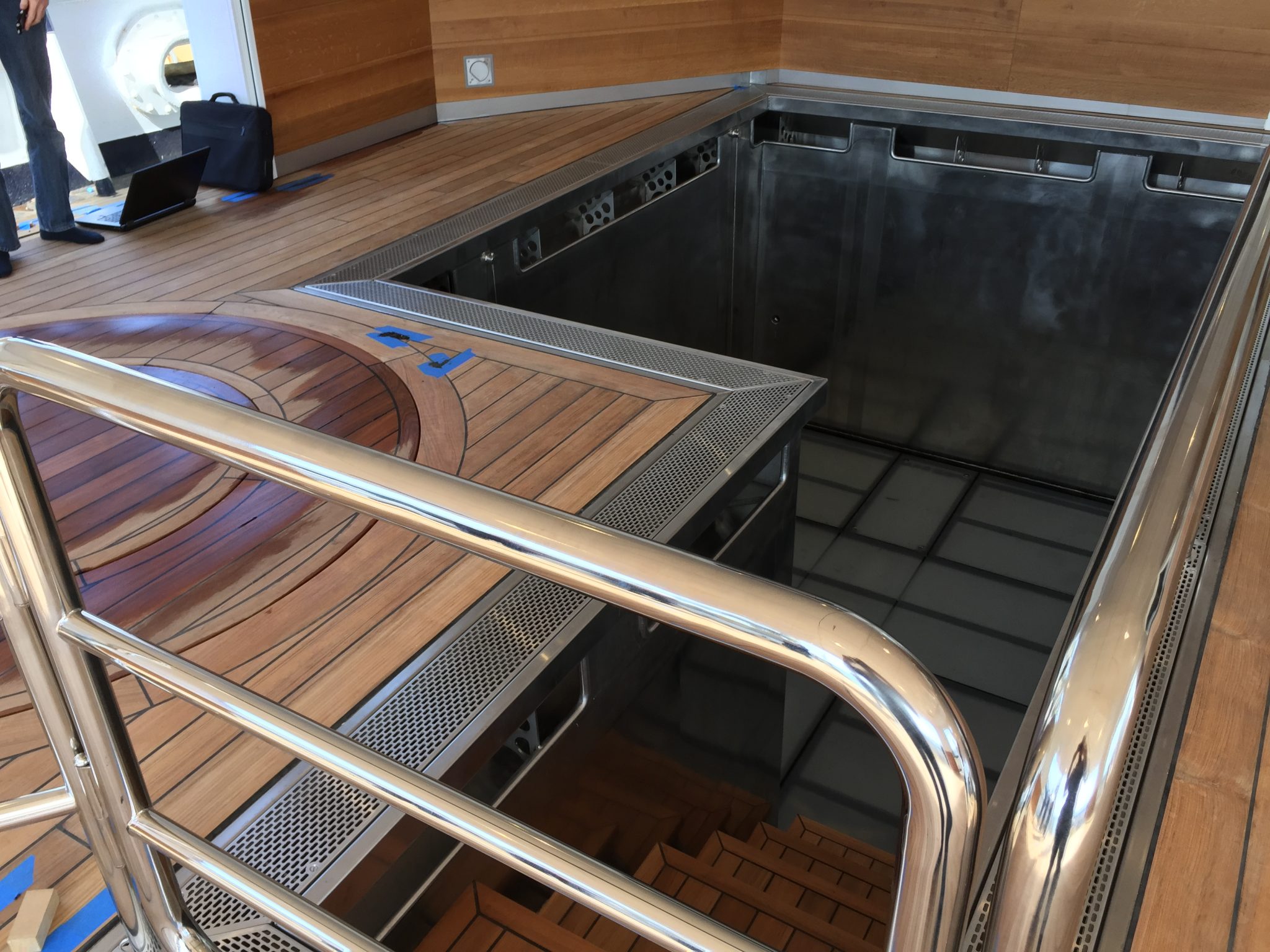 interno dell'yacht Arctic P