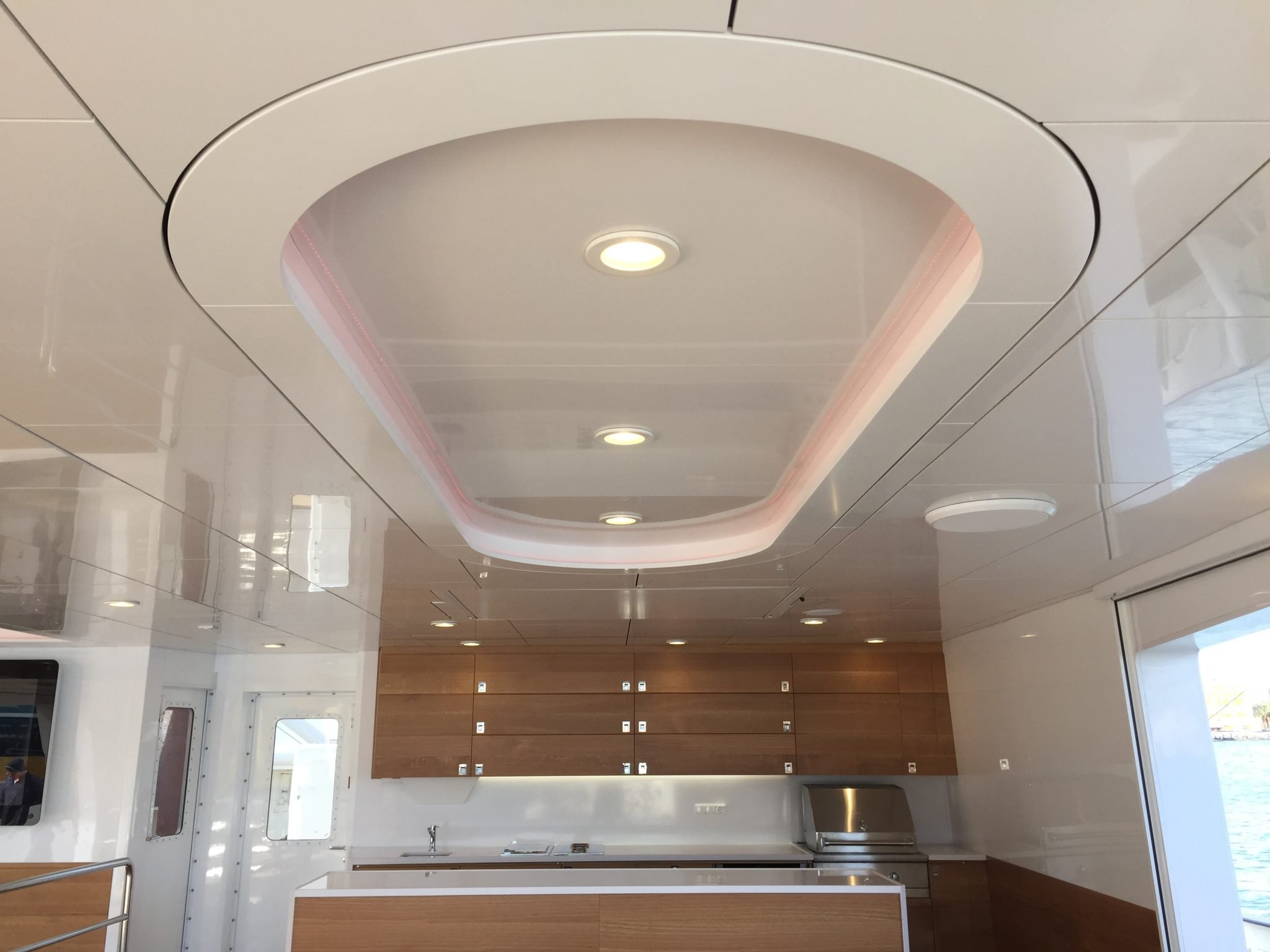 interno dell'yacht Arctic P