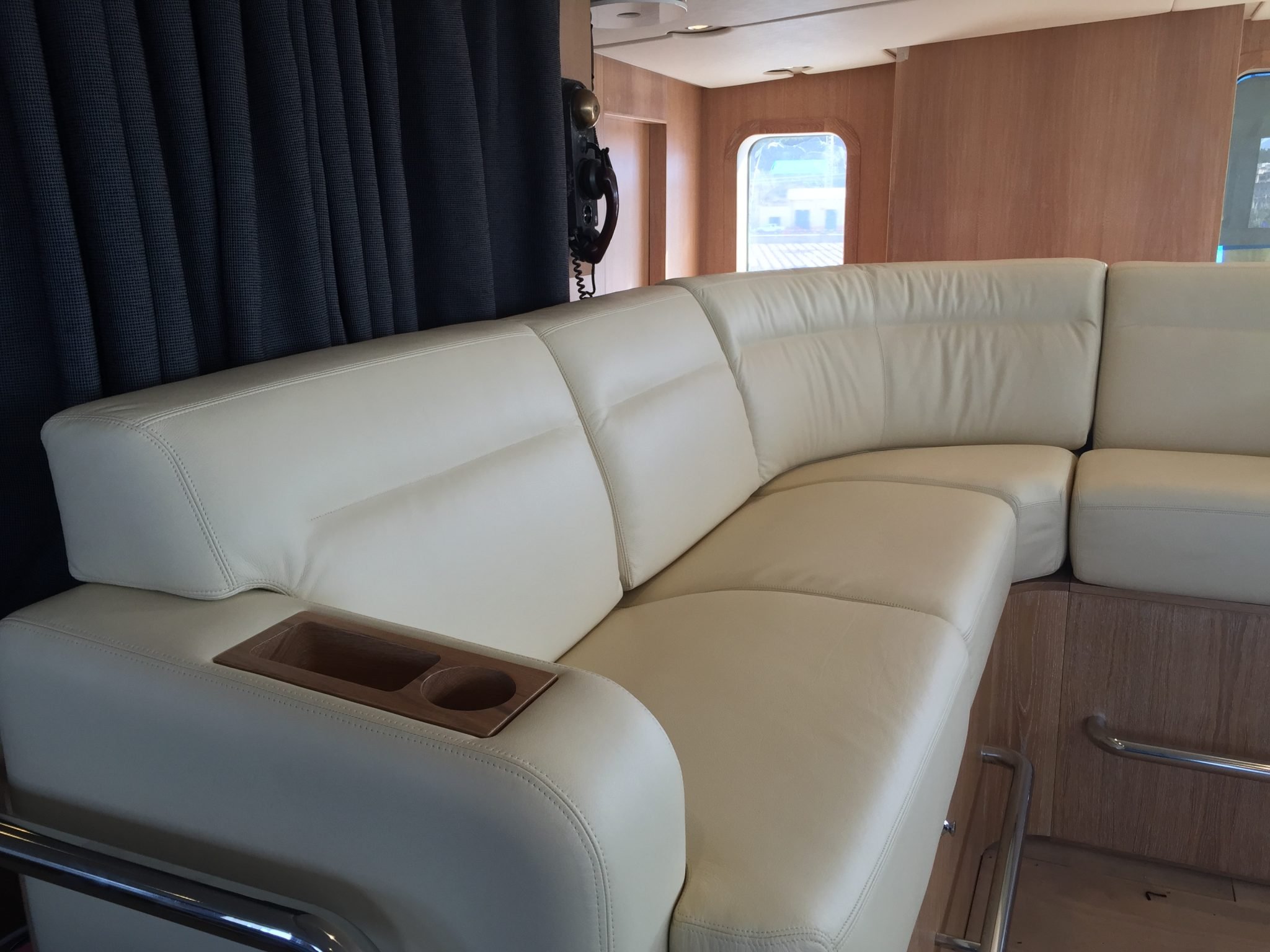 interno dell'yacht Arctic P