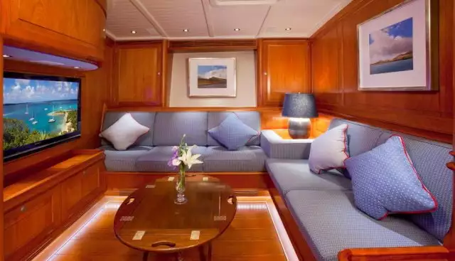yacht Atalante intérieur 
